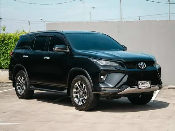 Toyota Fortuner for Ban Phe transfers